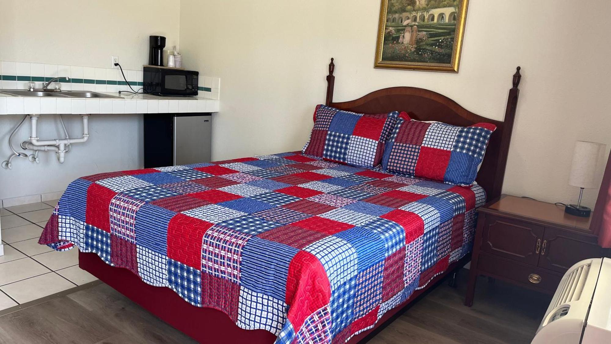 Economy Inn Пасо-Роблес Екстер'єр фото
