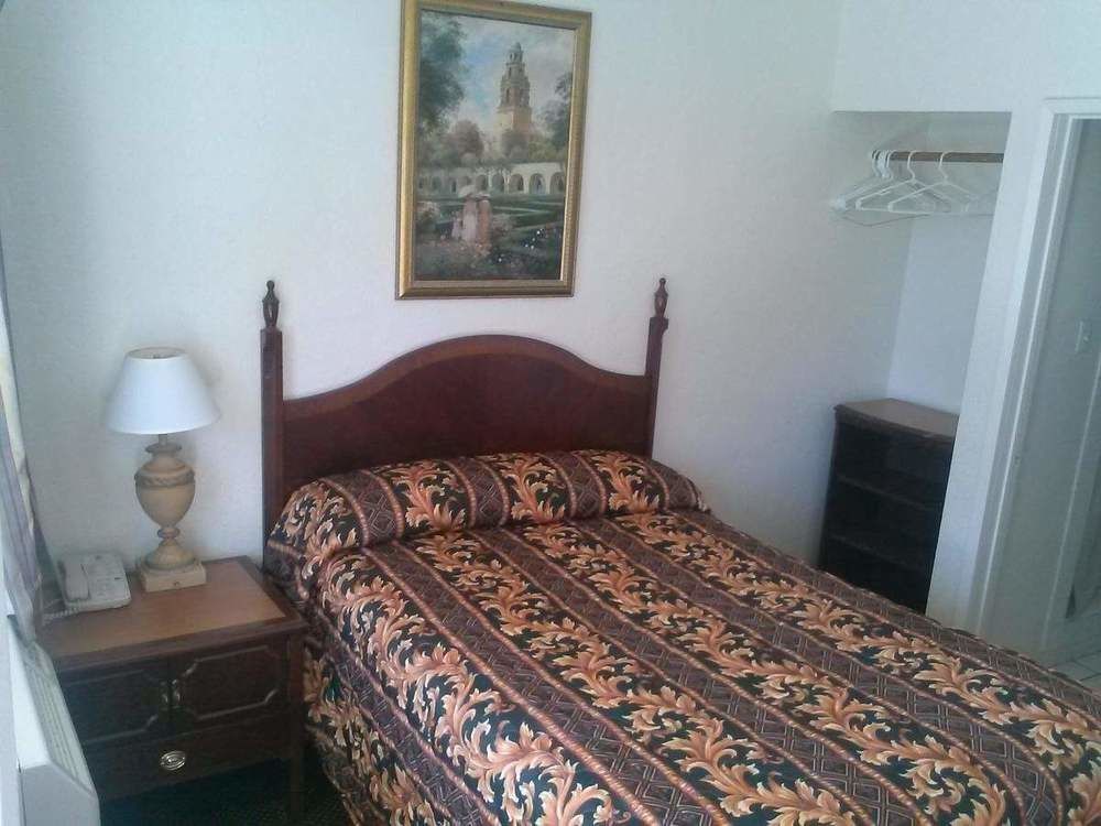 Economy Inn Пасо-Роблес Екстер'єр фото