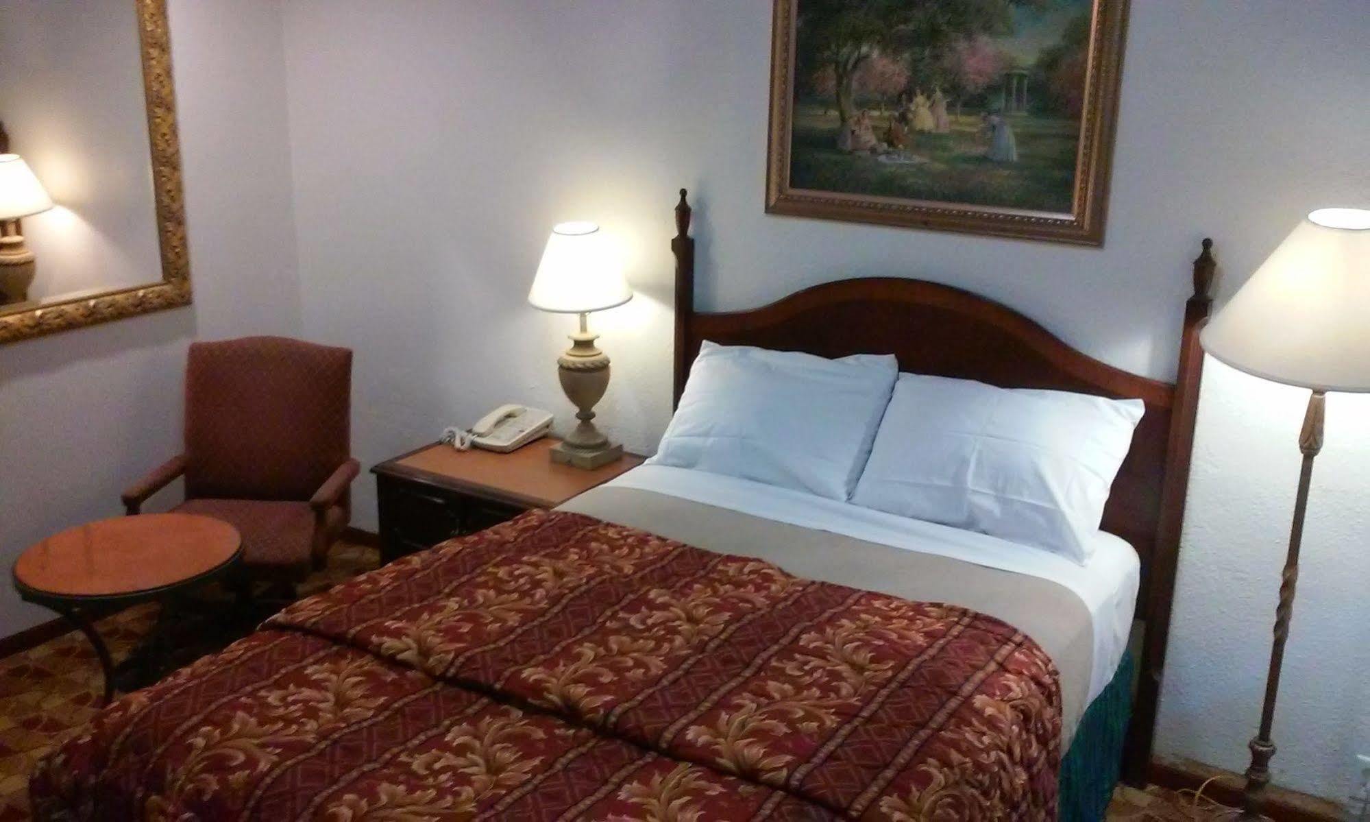 Economy Inn Пасо-Роблес Екстер'єр фото